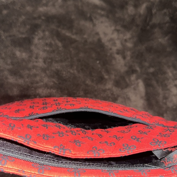 VERA BRADLEY GEORGIA BULLDOGS UGA CROSSBODY BAG. - Picture 7 of 12